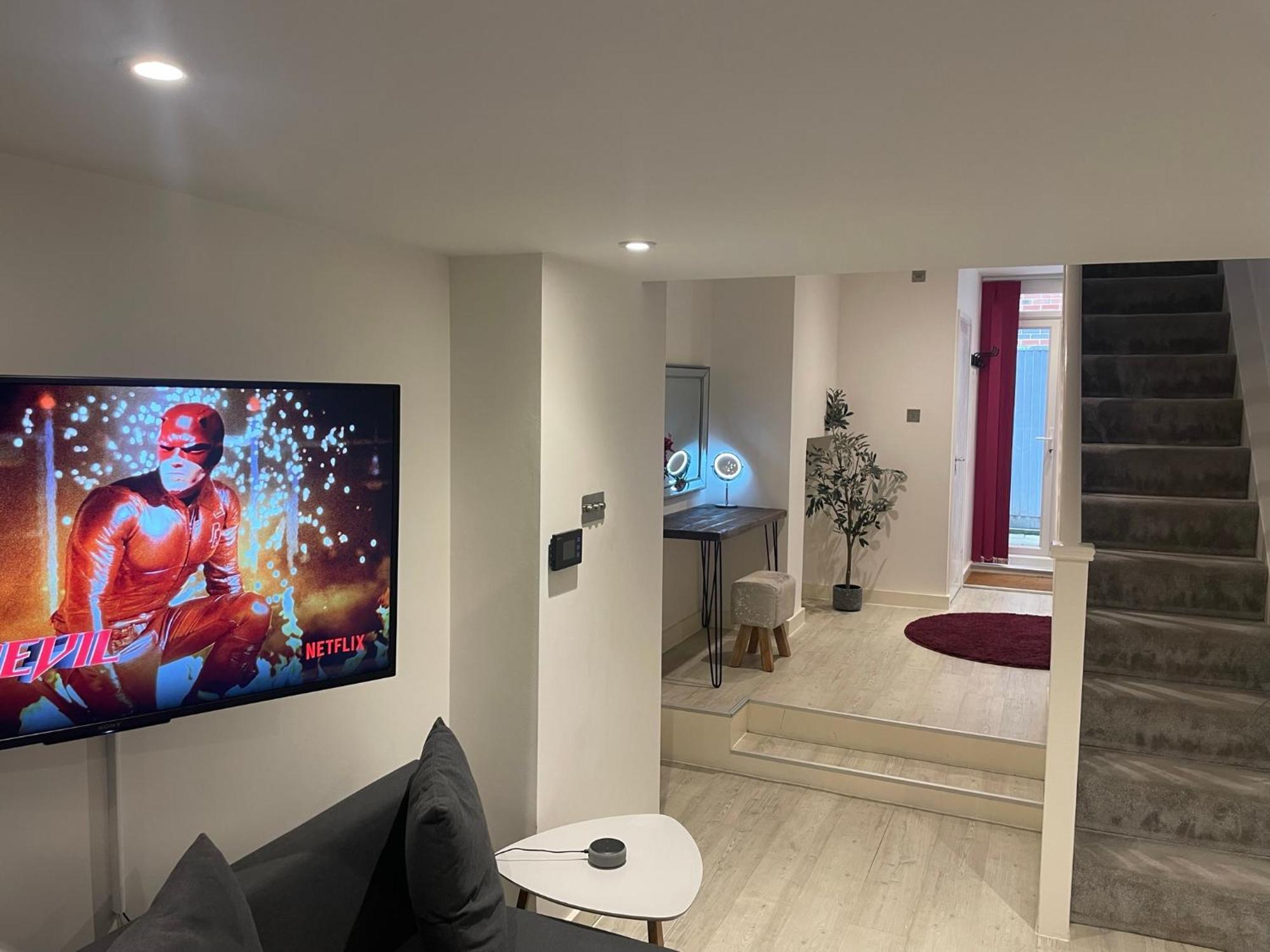 The Snap Pad Boutique Apartment Royal Tunbridge Wells Exterior photo